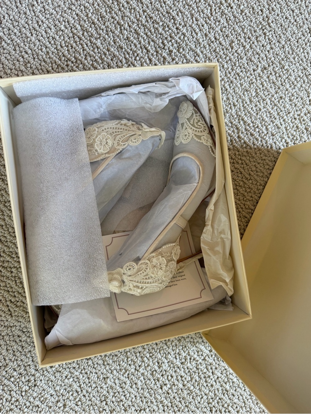 Beautiful unworn heels white with cream lace detailing